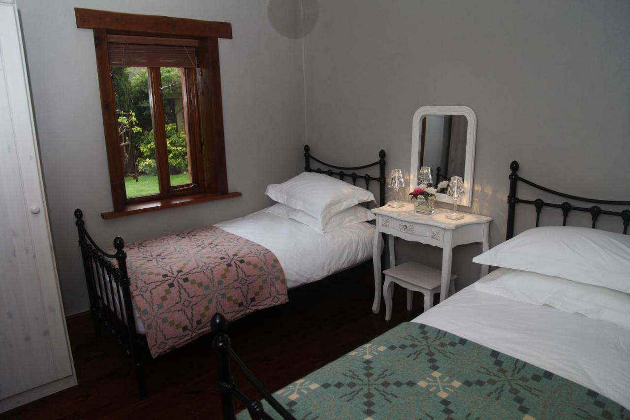 Ty Carreg Fach Staycation Cottage Cardiff Exterior foto